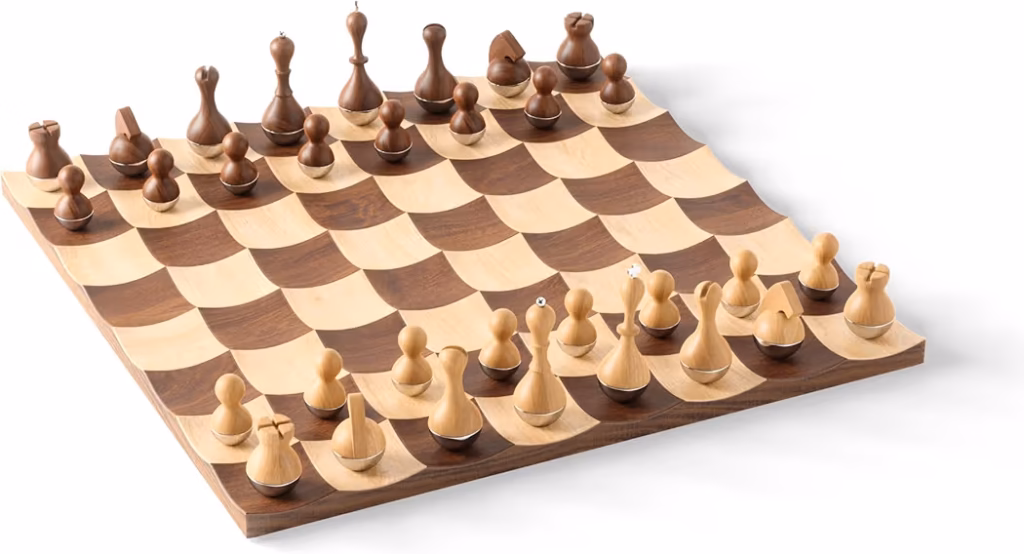 Umbra Wobble Chess Set – Walnut